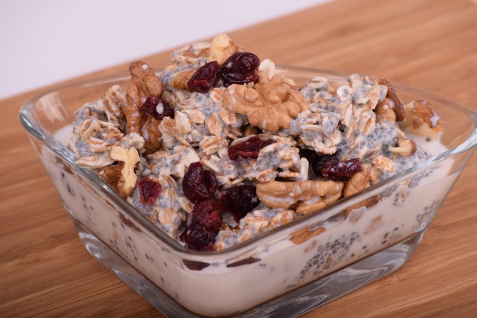 oatmeal with nuts and raisins